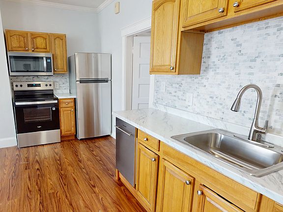 3rd image of 10 Porter Street Ct #2