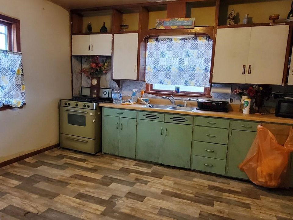 2nd image of 510 Broad St
