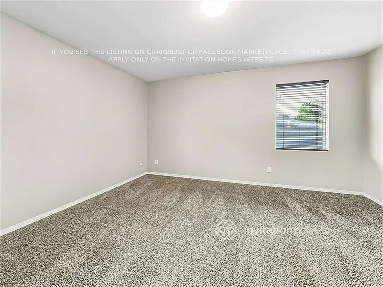 1319 Daffodil Ave NE — Photo 12