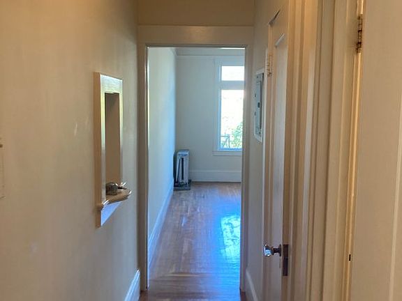 2nd image of 2255 Market St #11