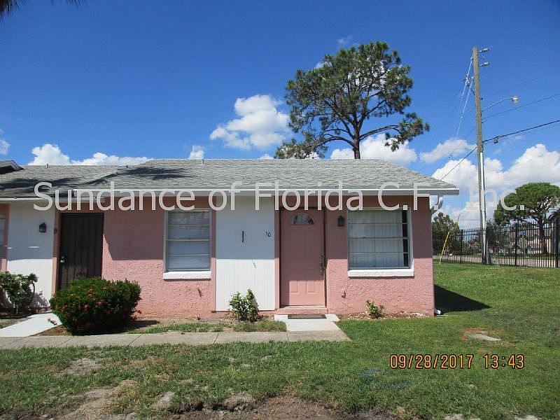 1st image of 10 Lake Villa Way