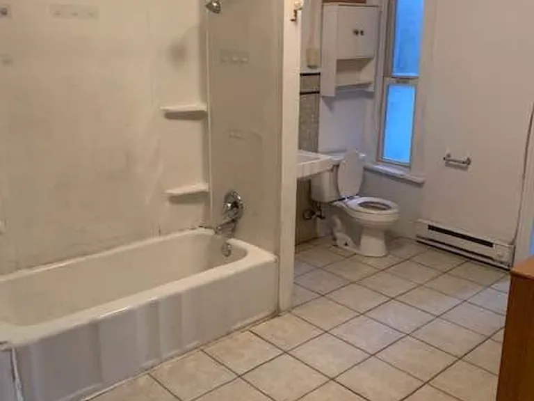 306 E Columbia Ave — Photo 5