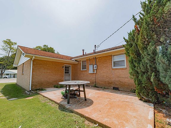 3rd image of 5 Sunset Ct