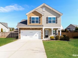 197 Breezemont Dr, Fuquay Varina, NC 27526