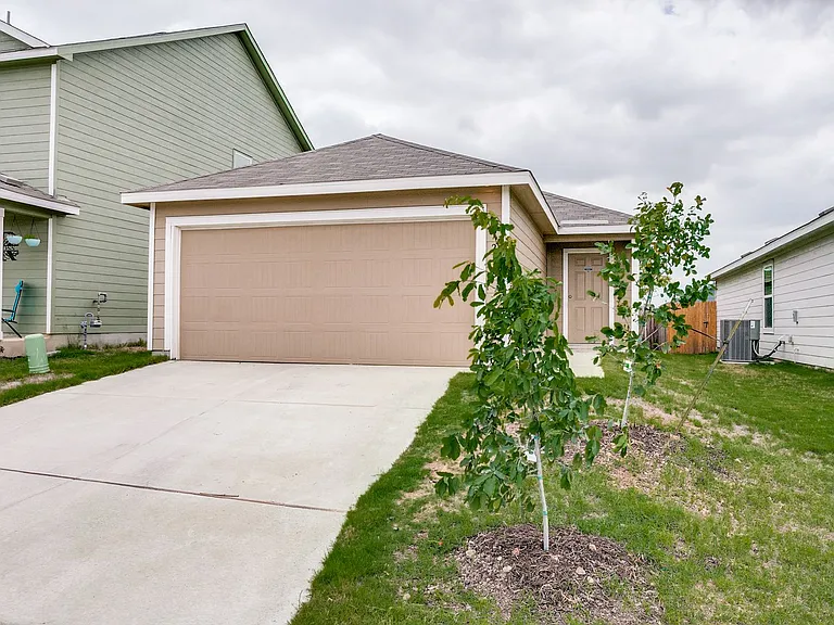 7218 Ox Pl — Photo 2