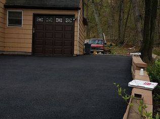 110 Troy Dr, Springfield, NJ 07081