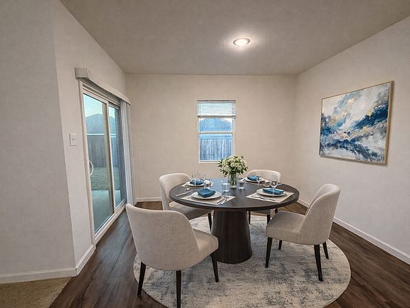 5th image of 320 Frio River Rd