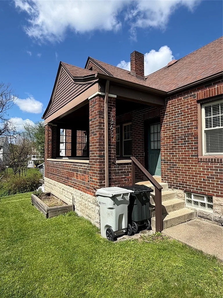 Building Photo - 1363 Anderson Rd