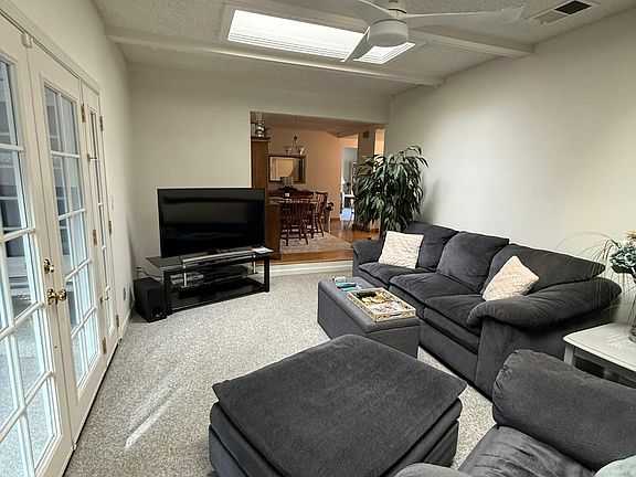 4th image of 33887 Whitehead Ln