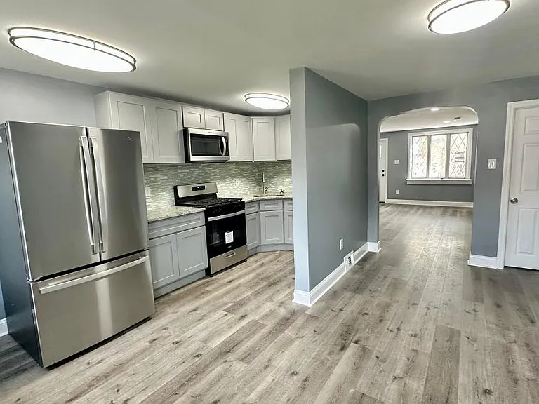 5152 Crestwood Dr #5152CRESTWOODDR — Photo 3
