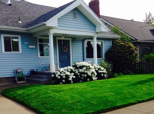 7044 NE Davis St, Portland, OR 97213