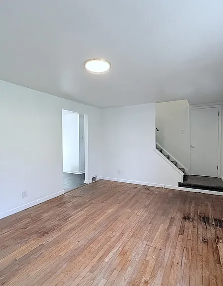 517 Foltz Dr — Photo 3