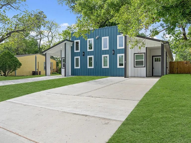 5941 Southlea St — Photo 3