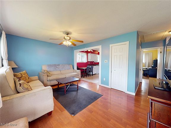 3rd image of 4775 Willowbrook Dr