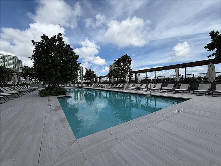 1400 Biscayne Blvd #1807 — Photo 33