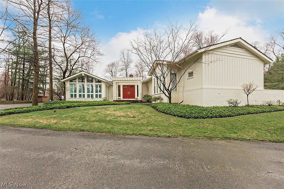 28950 S Woodland Rd, Pepper Pike, OH 44124 Zillow