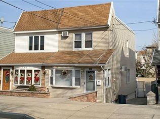 2061 E 74th St, Brooklyn, NY 11234