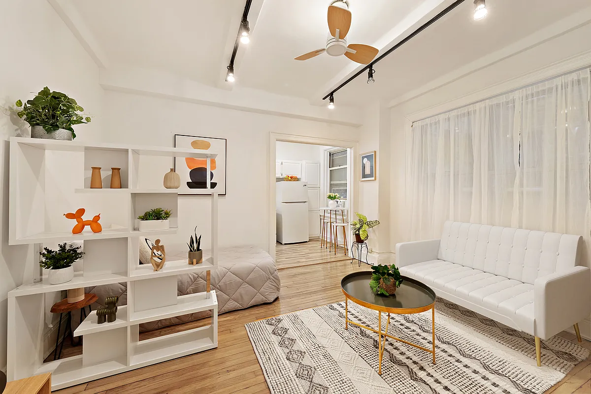 25 West 64th St Unit 2C  