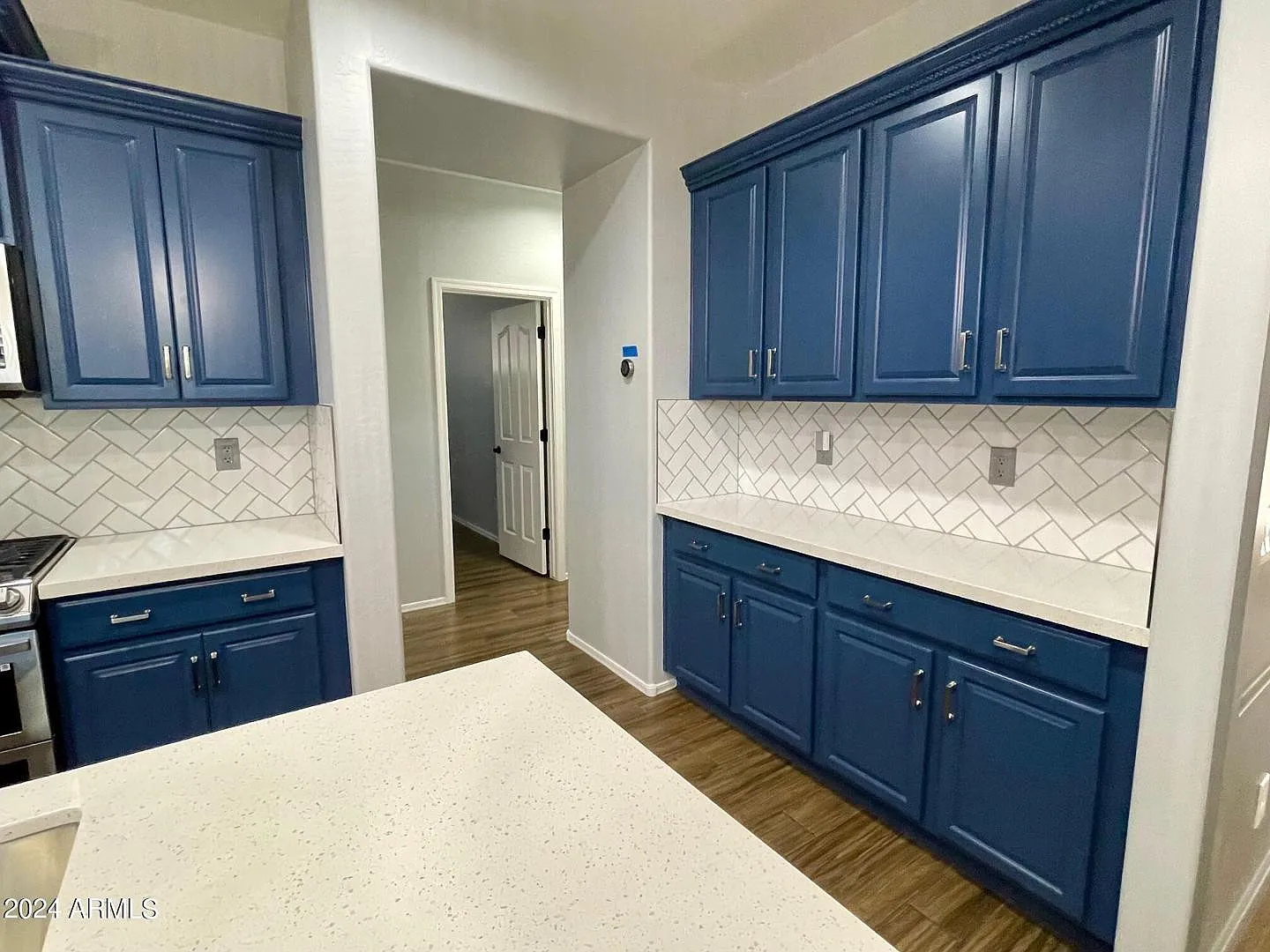 4 bed, 3.5 bath, 1959 sqft, $2,790 — Photo 4