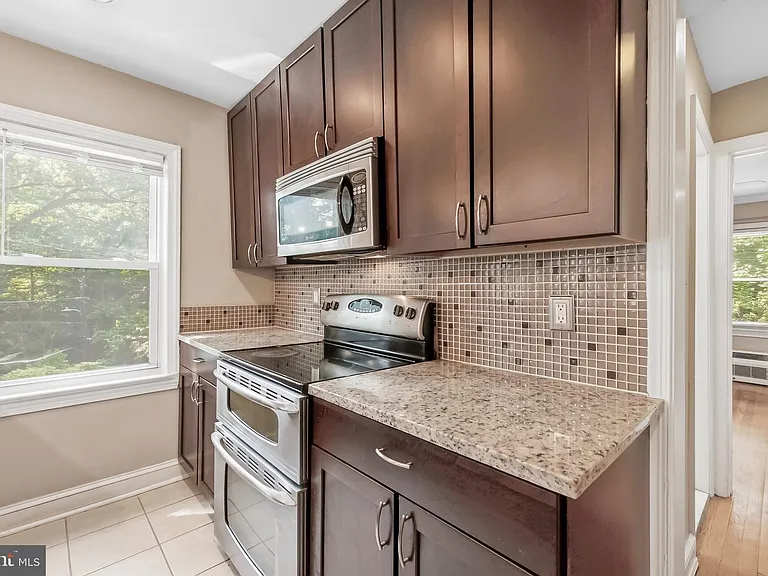 7300 Flower Ave #3 — Photo 9