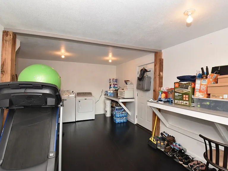 3320 S Schauer Ave #3 — Photo 3