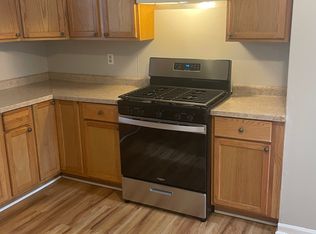 363 Yarwood St #1, Elgin, IL 60120