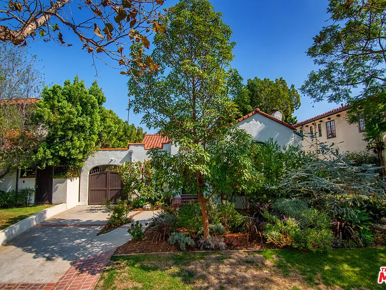 552 Wilcox Ave — Photo 49