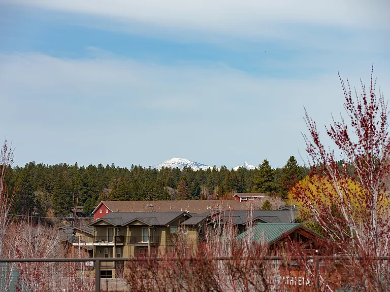 363 SW Bluff Dr #102 — Photo 36
