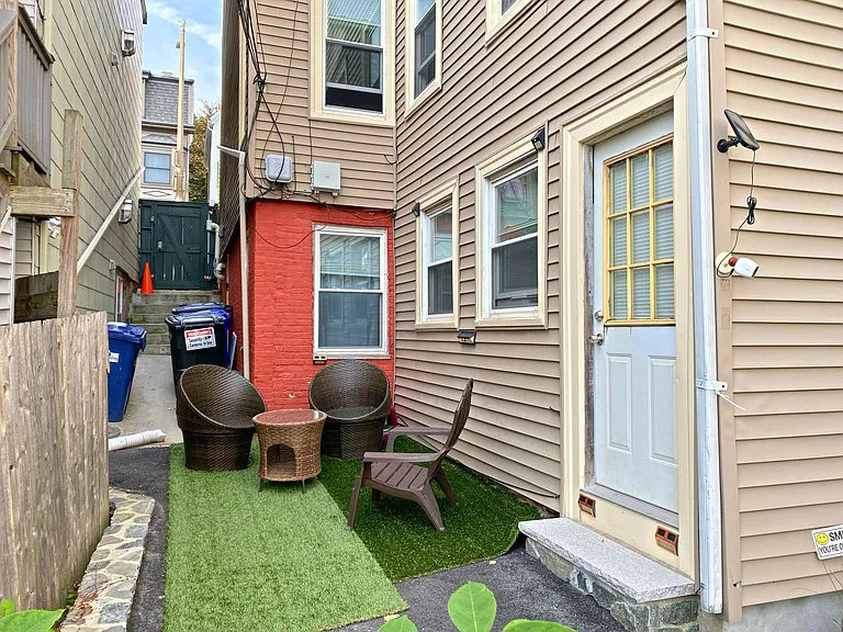 37 Telegraph St #3 — Photo 43