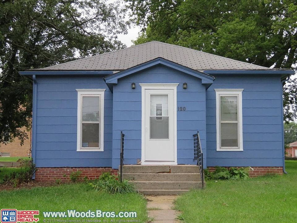 1st image of 120 N Main St