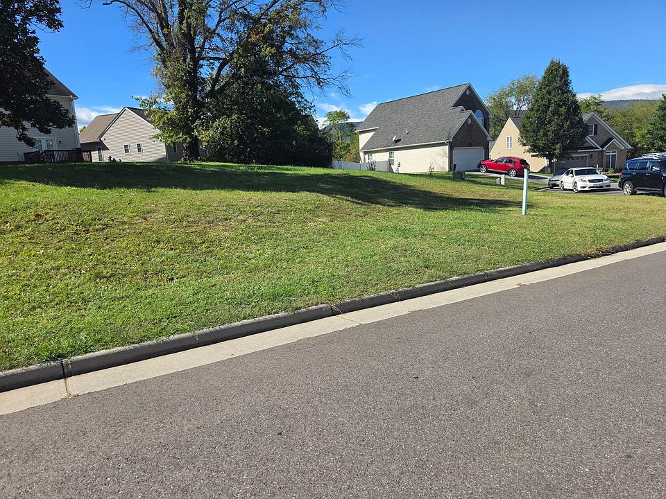 1st image of 3144 Isabel Ln
