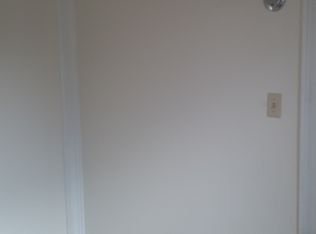 383 8th St APT 2, Troy, NY 12180