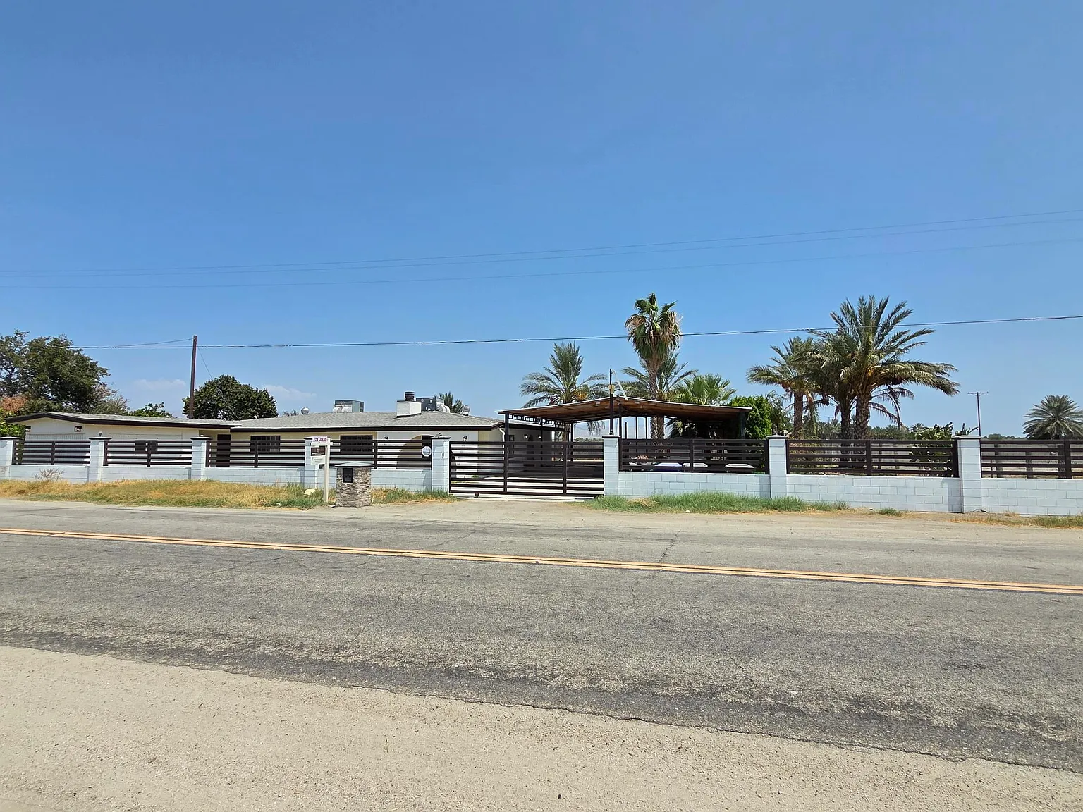 4 bed, 1950 sqft, $3,500 — Photo 1