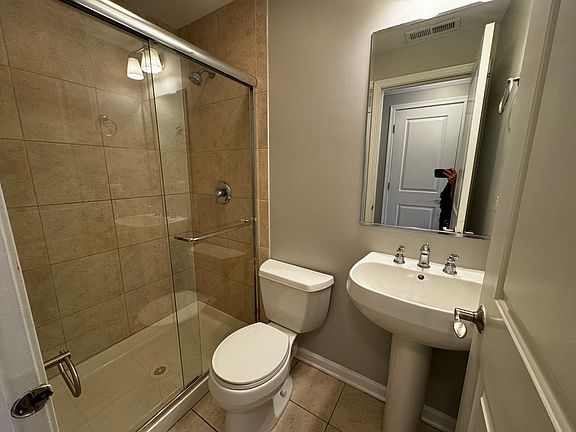 3rd image of 4059 W Melrose St #2W