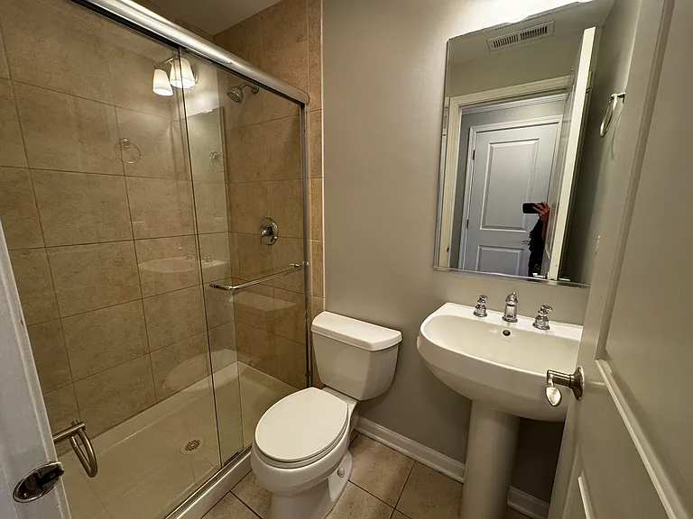4057 W Melrose St #3W — Photo 9