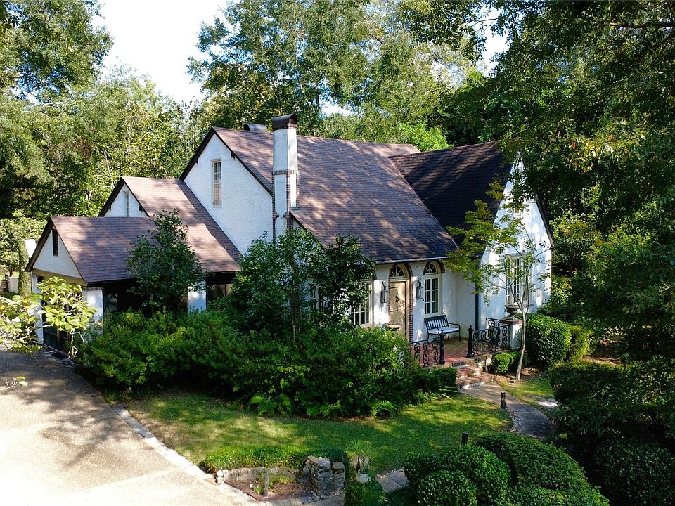 1st image of 649 Cloverdale Rd