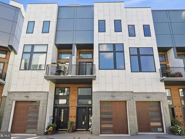 2542 Graduate Sq, Philadelphia, PA 19146