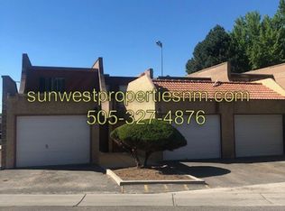 1046 E Navajo St, Farmington, NM 87401