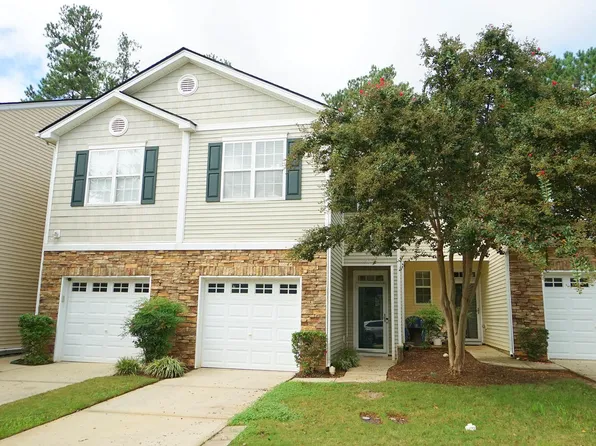 8215 Martello Ln, Raleigh, NC 27613