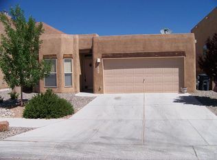 5843 Ermemin Ave NW, Albuquerque, NM 87114