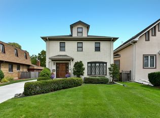 327 S Greenwood Ave, Park Ridge, IL 60068