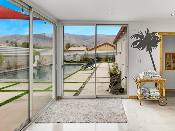 4011 E Camino San Simeon, Palm Springs, CA 92264