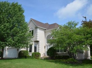 1247 Cromwell Ln, Naperville, IL