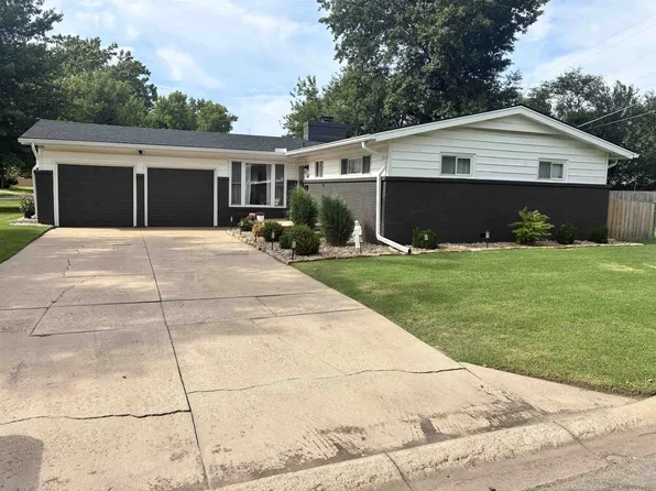 600 N Maus Ln, Wichita, KS 67212