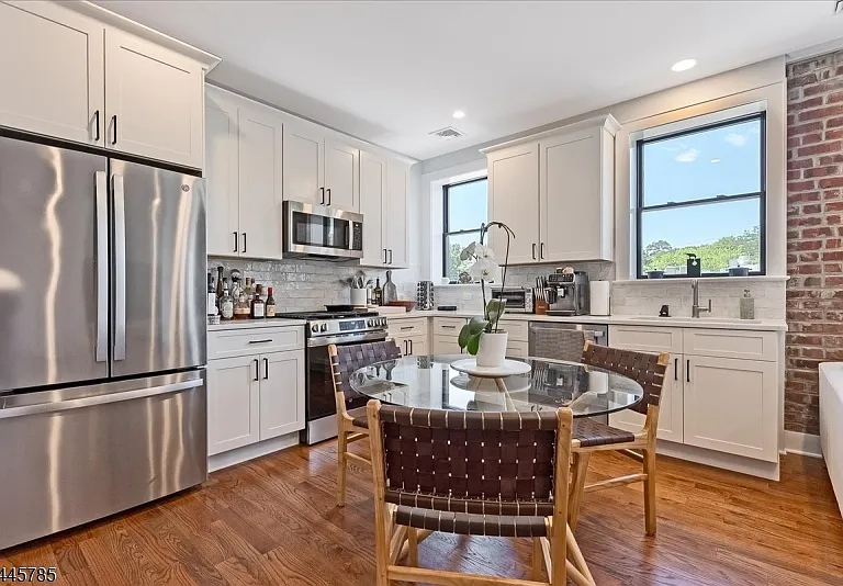 35-37 Main St #3B — Photo 8
