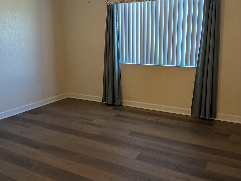 818 W Fogal Way — Photo 13