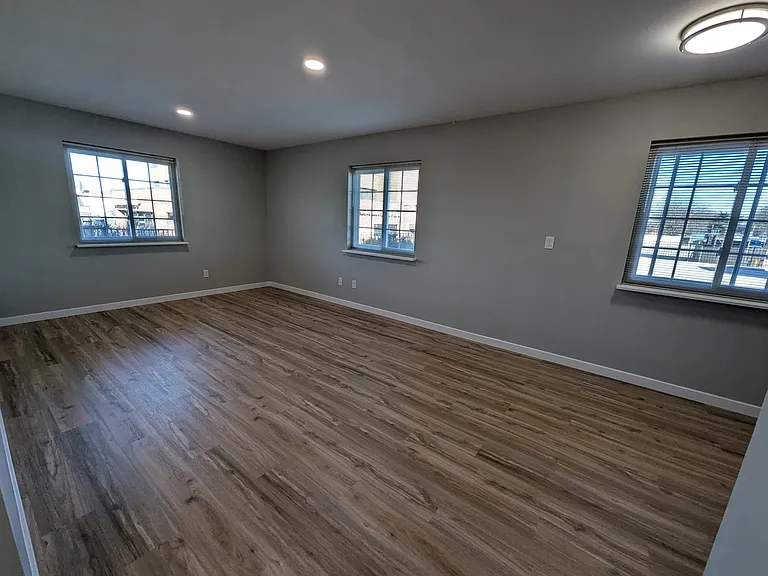 308 McHenry St #101 — Photo 13