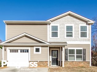 740 Willow Creek Dr, Gastonia, NC 28054