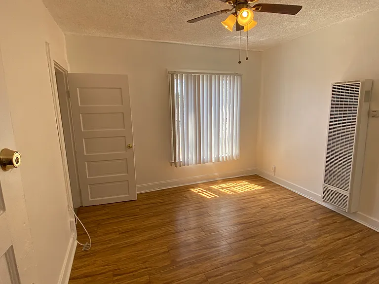 3620 Santa Fe Ave #15 — Photo 11