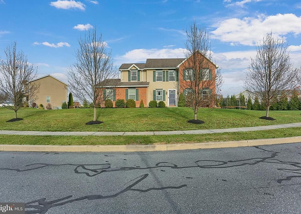 1st image of 167 Martel Cir
